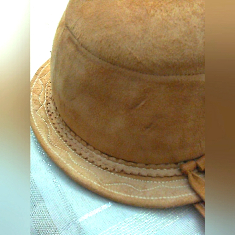 ANTIQUE/ VINTAGE LEATHER BOWLER HAT HANDMADE W/ STRAP ADJ. DECORATIVE BRIM - Picture 8 of 15